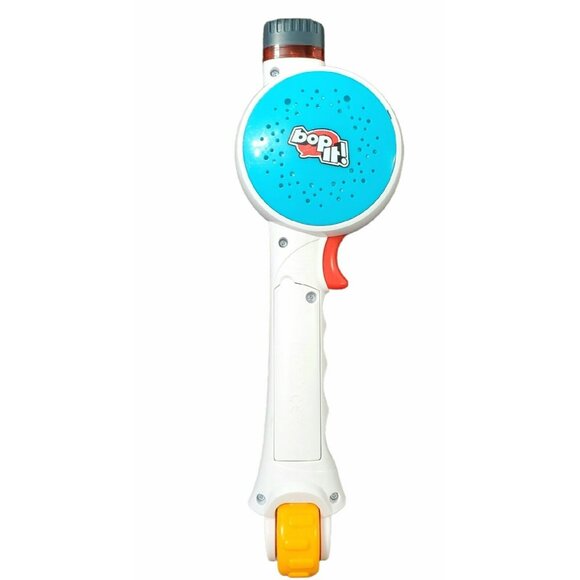 Bop It Game Electronic Handheld Action Challenge Toy Lights Sounds Party Fun - Picture 5 of 9